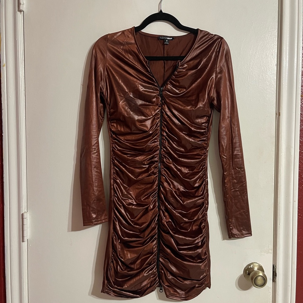 Fashion Nova Brown Ruched Long Sleeve